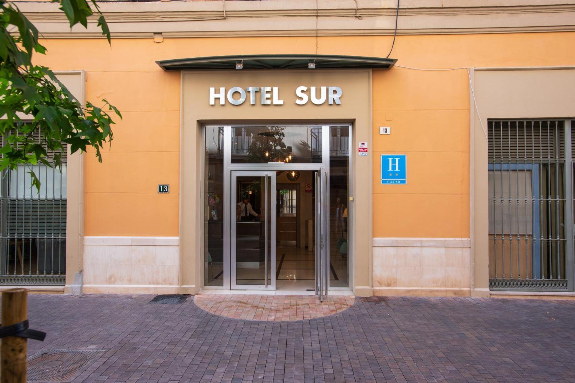 Hotel Sur Malaga Exterior photo